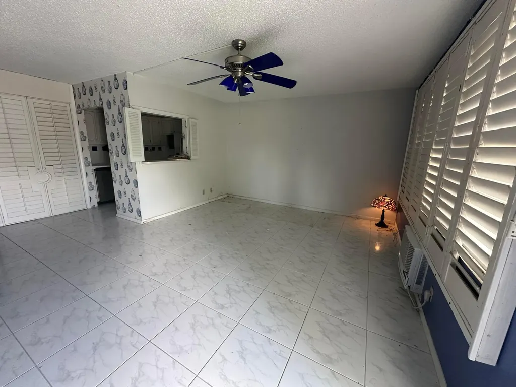81 Farnham D Deerfield Beach FL 33442