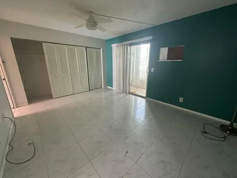 81 Farnham D Deerfield Beach FL 33442