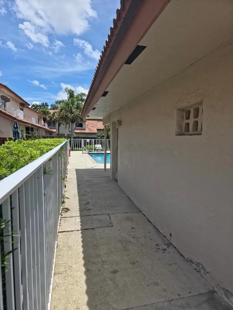 10939 W Broward Boulevard Plantation FL 33324