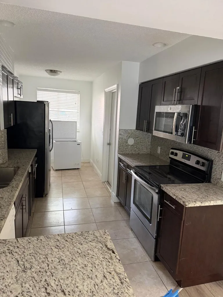 10939 W Broward Boulevard Plantation FL 33324