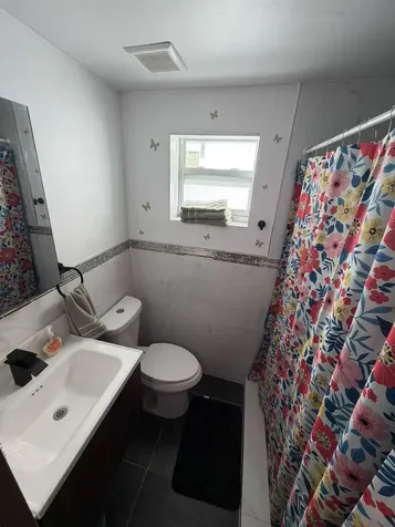 325 NW 135th Street North Miami FL 33168