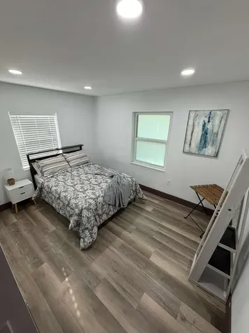 325 NW 135th Street North Miami FL 33168