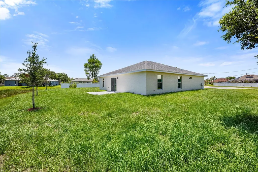5315 NW Nail Court Port St Lucie FL 34986