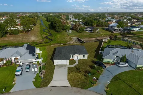 5315 NW Nail Court Port St Lucie FL 34986