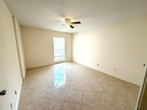 755 Riverside Drive Coral Springs FL 33071