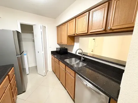 755 Riverside Drive Coral Springs FL 33071