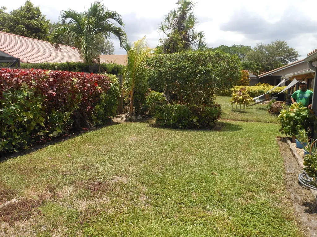 8706 NW 83rd Street Tamarac FL 33321