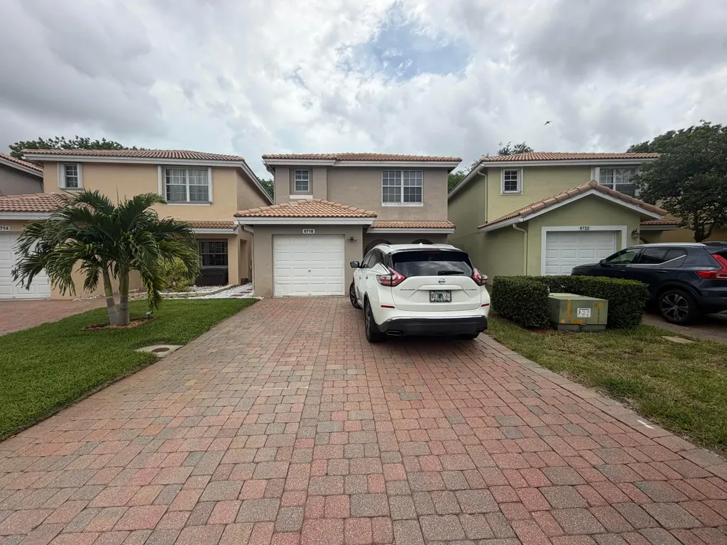 6718 Duval Avenue West Palm Beach FL 33411