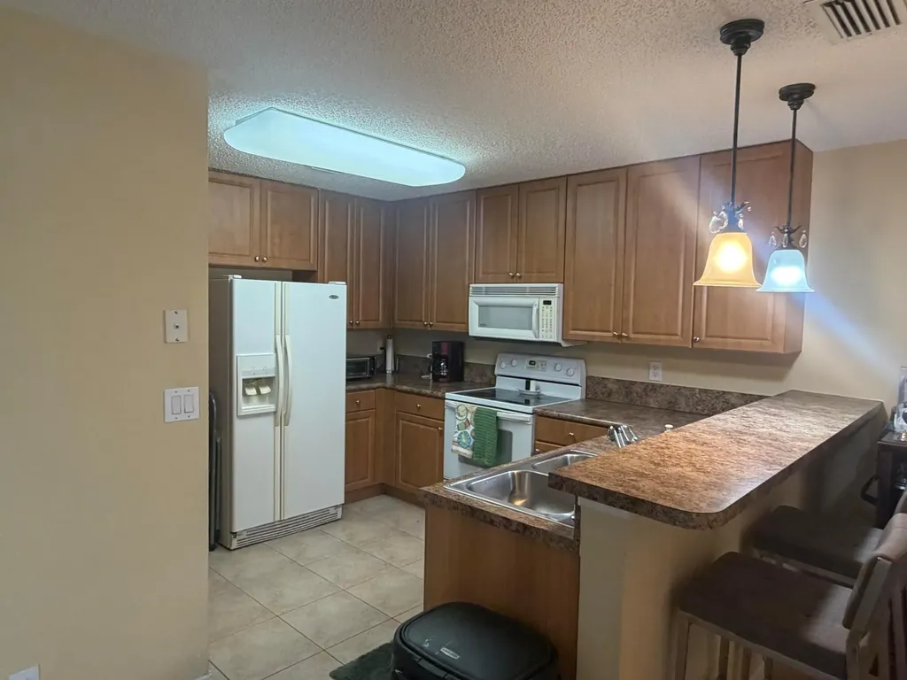 6718 Duval Avenue West Palm Beach FL 33411