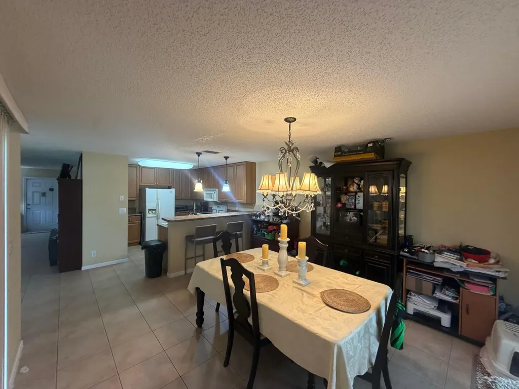 6718 Duval Avenue West Palm Beach FL 33411