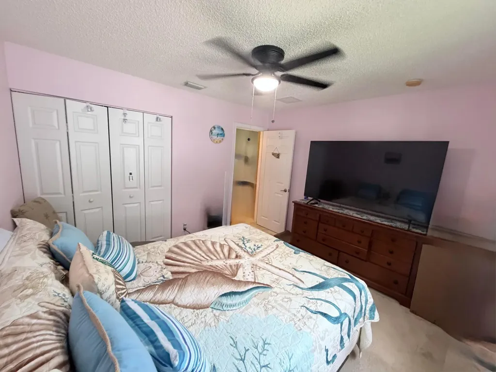 6718 Duval Avenue West Palm Beach FL 33411