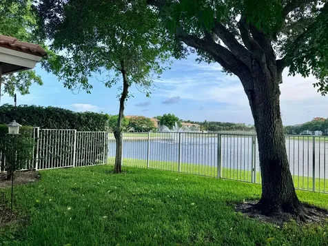 6718 Duval Avenue West Palm Beach FL 33411