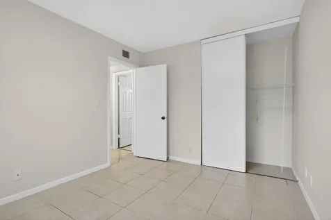 4251 Carambola Circle S Coconut Creek FL 33066