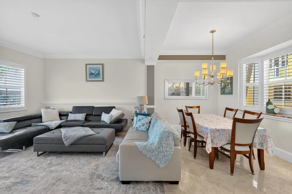 4332 Seagrape Drive Lauderdale By The Sea FL 33308