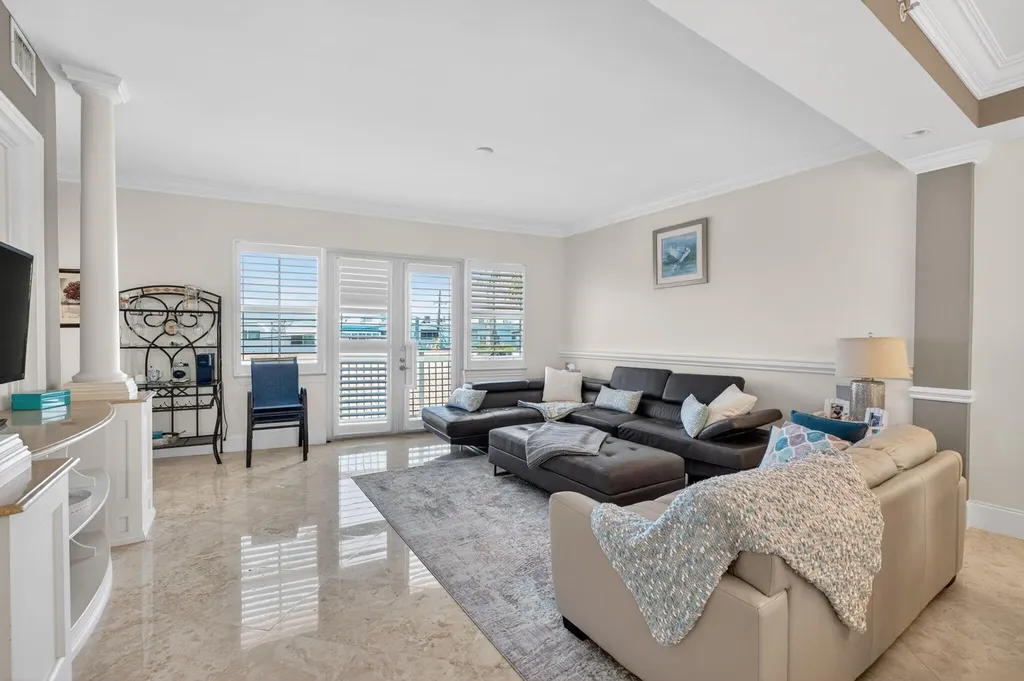4332 Seagrape Drive Lauderdale By The Sea FL 33308