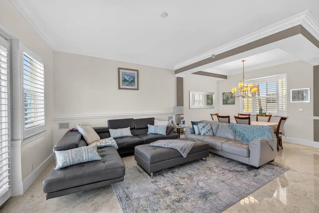 4332 Seagrape Drive Lauderdale By The Sea FL 33308