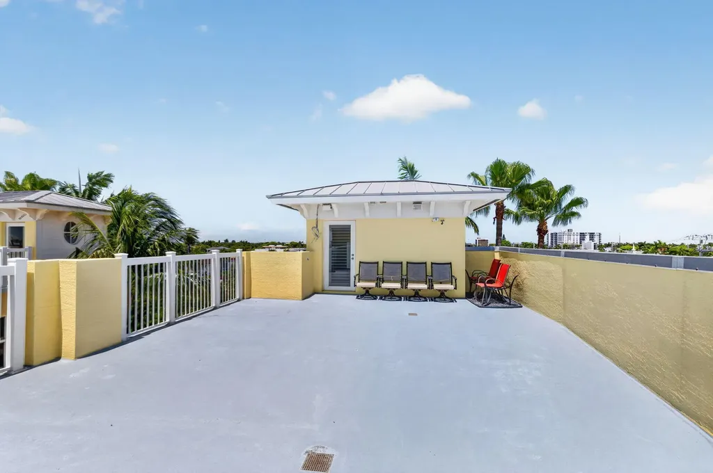 4332 Seagrape Drive Lauderdale By The Sea FL 33308