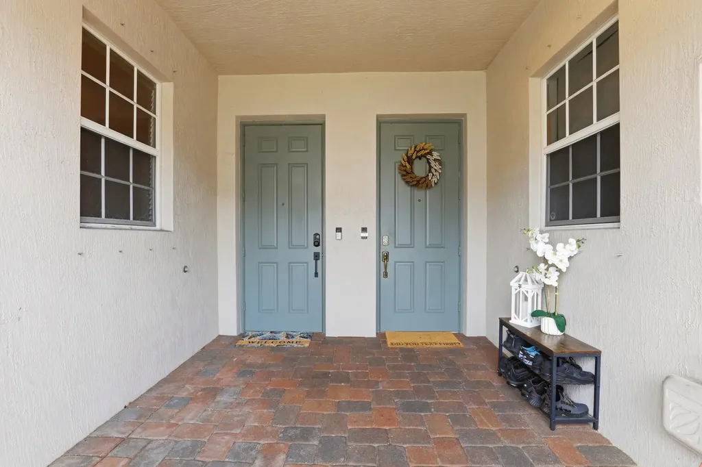 80 Nottingham Place Boynton Beach FL 33426