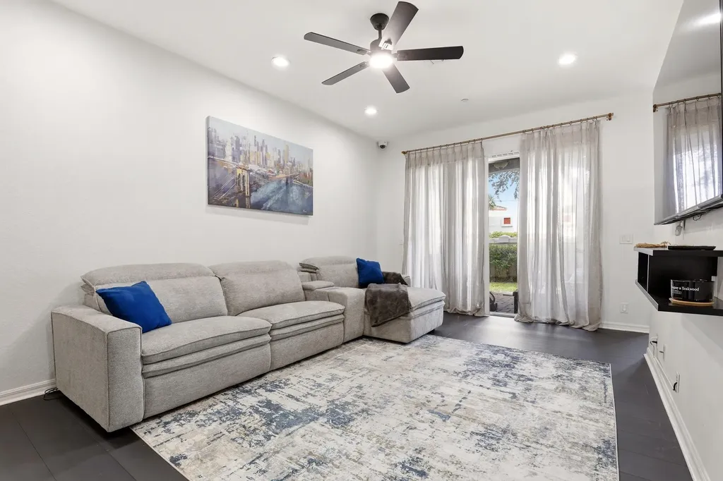 80 Nottingham Place Boynton Beach FL 33426