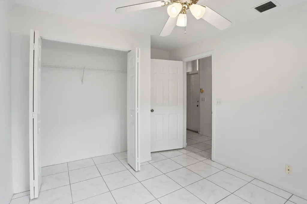 18 Sausalito Drive Boynton Beach FL 33436