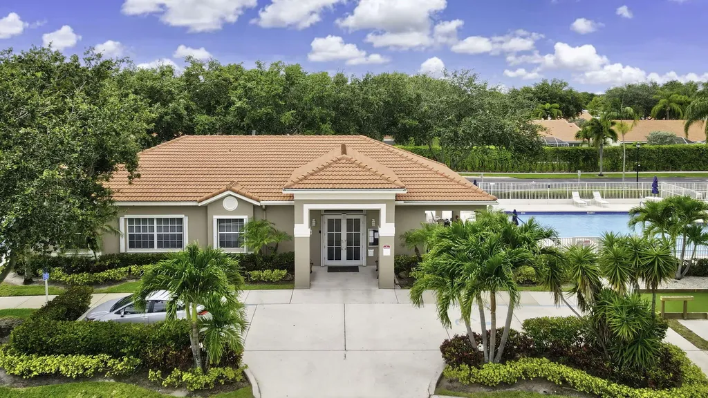 18 Sausalito Drive Boynton Beach FL 33436