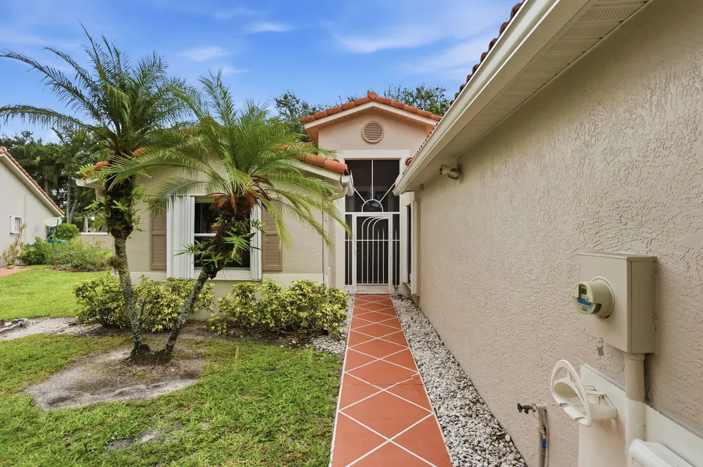 18 Sausalito Drive Boynton Beach FL 33436