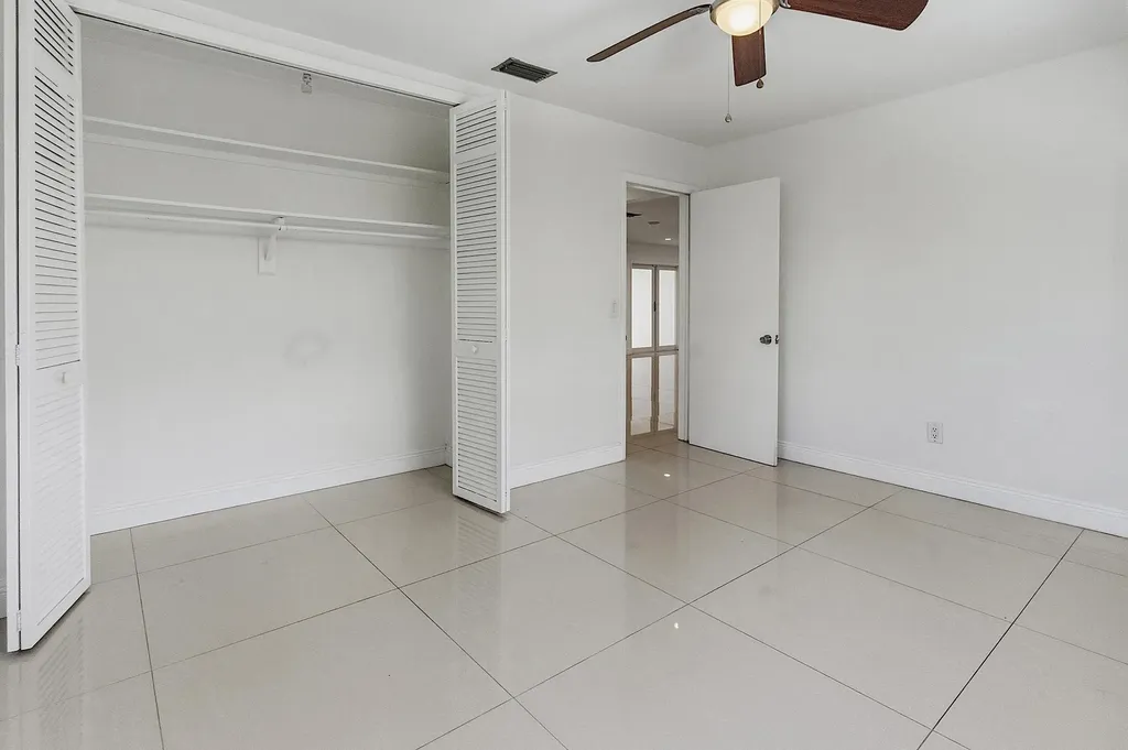 2910 NE 40th Court Lighthouse Point FL 33064