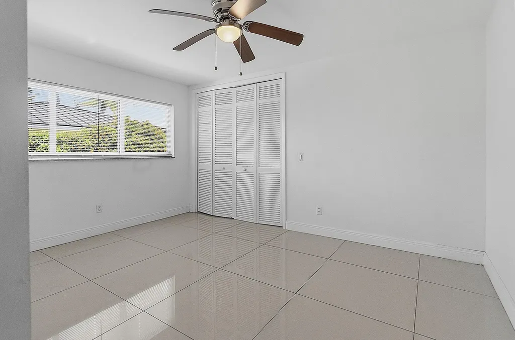 2910 NE 40th Court Lighthouse Point FL 33064