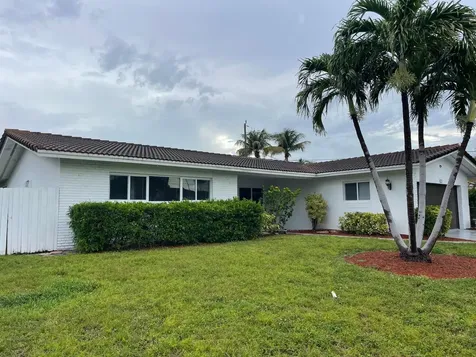 2910 NE 40th Court Lighthouse Point FL 33064