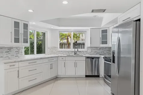 2910 NE 40th Court Lighthouse Point FL 33064