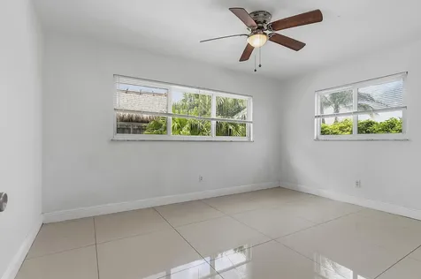 2910 NE 40th Court Lighthouse Point FL 33064