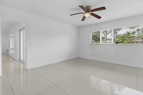 2910 NE 40th Court Lighthouse Point FL 33064