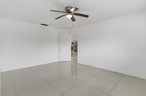 2910 NE 40th Court Lighthouse Point FL 33064