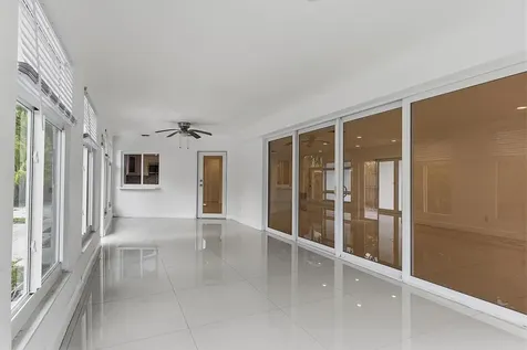 2910 NE 40th Court Lighthouse Point FL 33064