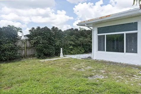 2910 NE 40th Court Lighthouse Point FL 33064