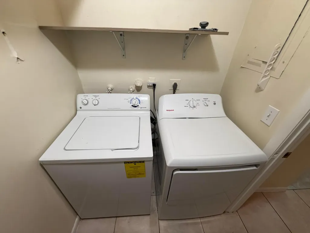 2400 SW 19th Avenue Boynton Beach FL 33426