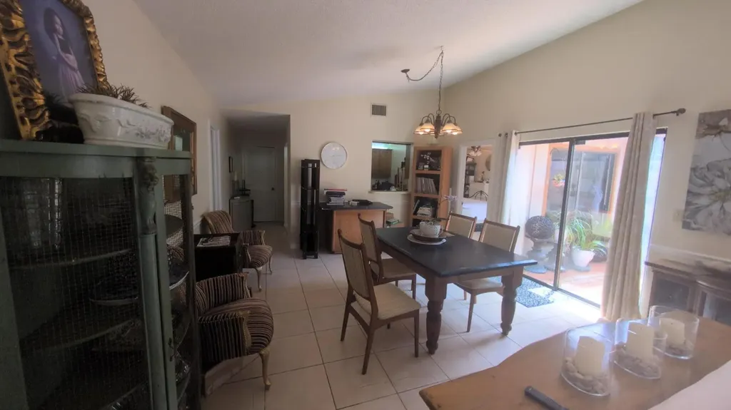 2400 SW 19th Avenue Boynton Beach FL 33426