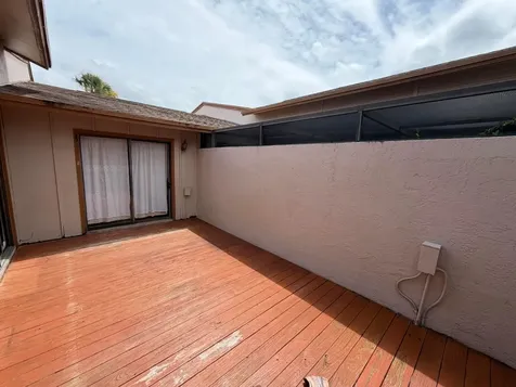 2400 SW 19th Avenue Boynton Beach FL 33426