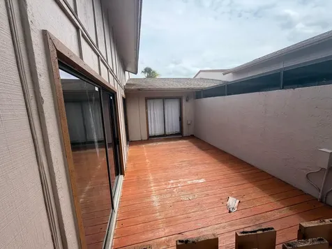 2400 SW 19th Avenue Boynton Beach FL 33426