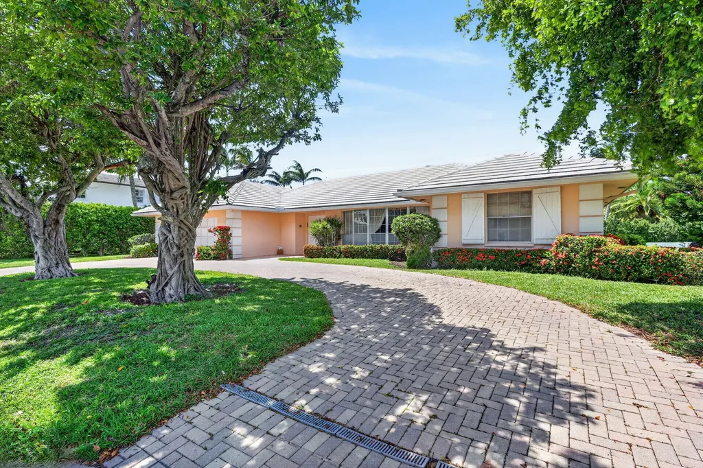217 Plantation Road Palm Beach FL 33480