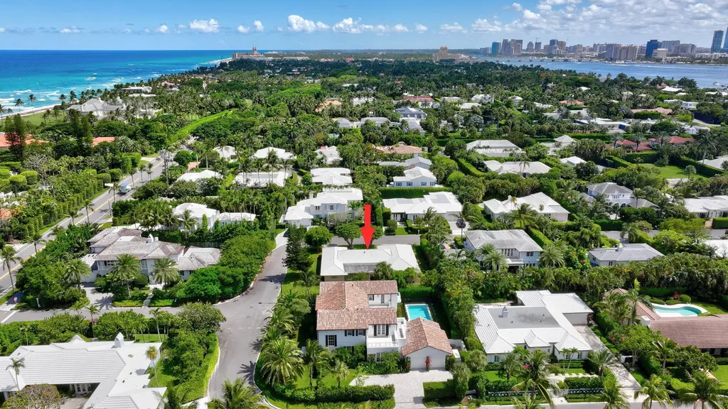 217 Plantation Road Palm Beach FL 33480