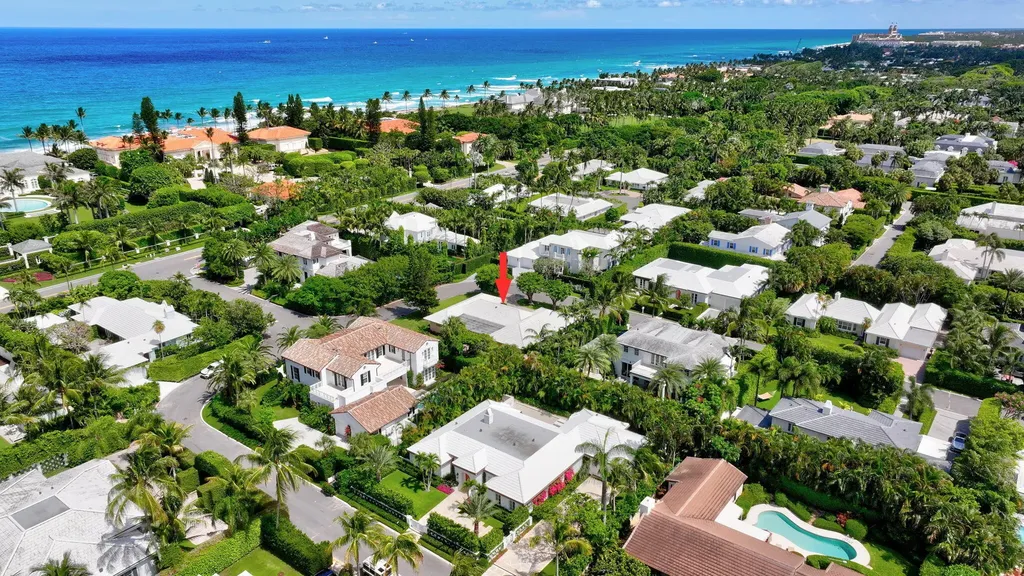 217 Plantation Road Palm Beach FL 33480