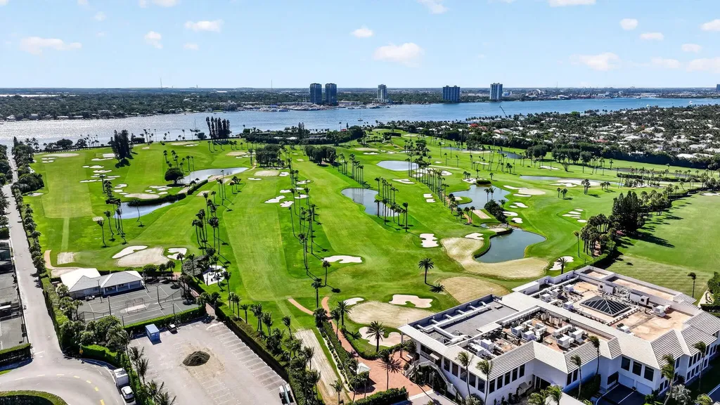 217 Plantation Road Palm Beach FL 33480