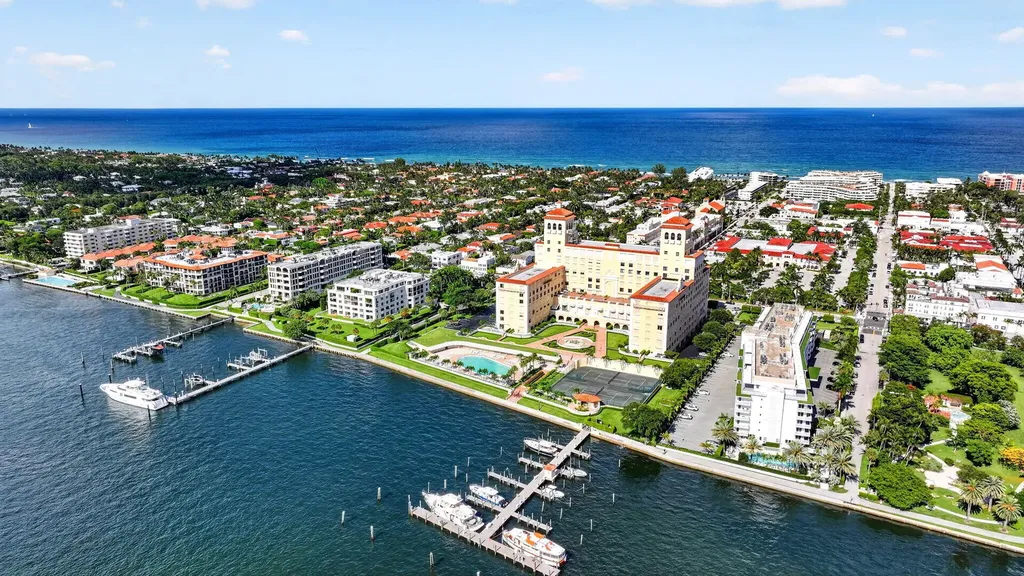 217 Plantation Road Palm Beach FL 33480
