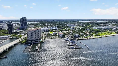 217 Plantation Road Palm Beach FL 33480