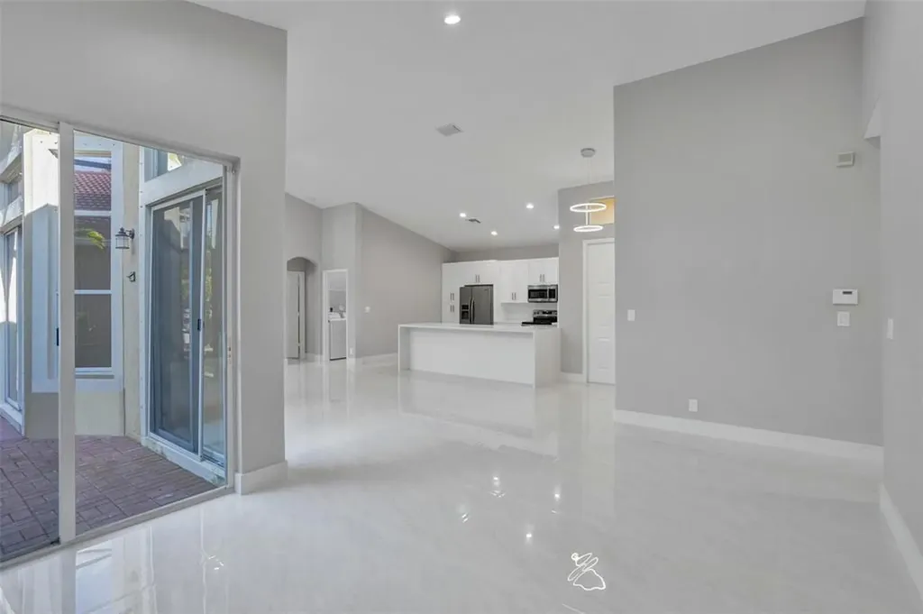 5885 NW 121st Terrace Coral Springs FL 33076