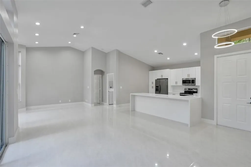 5885 NW 121st Terrace Coral Springs FL 33076