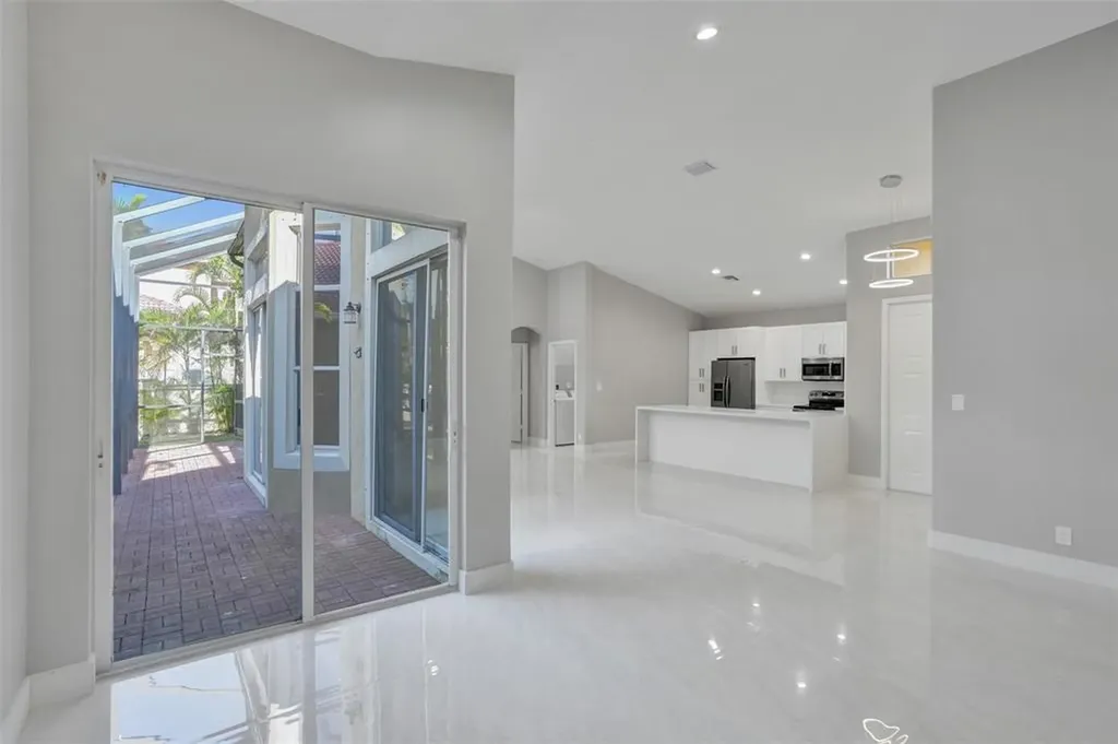 5885 NW 121st Terrace Coral Springs FL 33076