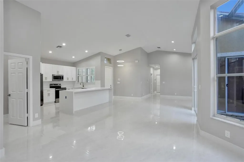 5885 NW 121st Terrace Coral Springs FL 33076