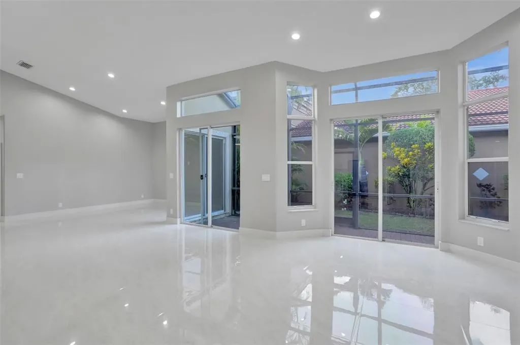 5885 NW 121st Terrace Coral Springs FL 33076